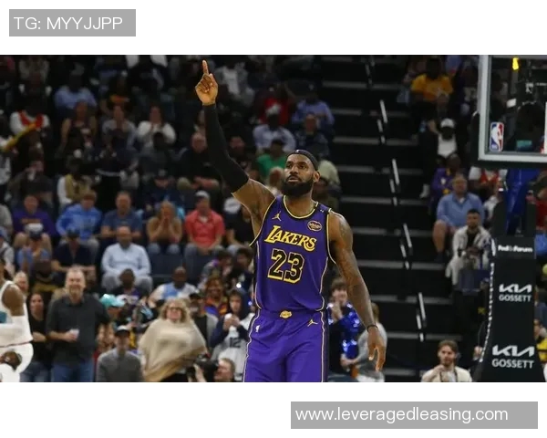 湖人客场挑战火箭期待精彩对决球迷热情高涨助威球队争胜