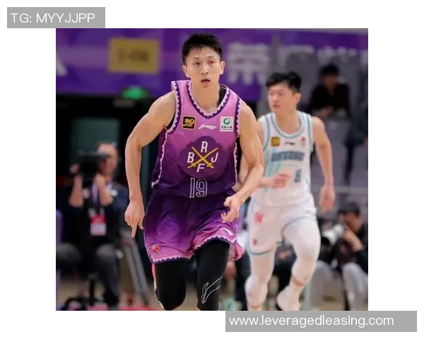 刘晓宇的成长之路:从篮球新星到职业生涯的辉煌转折 刘晓宇的成长之路:从篮球新星到职业生涯的辉煌转折