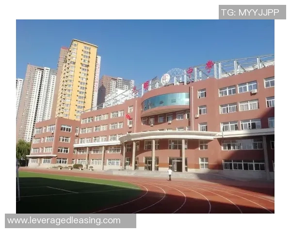 李晓旭的奋斗历程与人生哲学探索：从平凡到卓越的成长之路