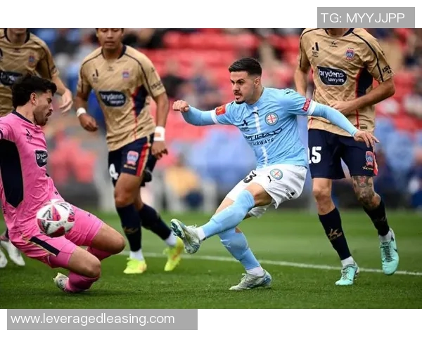 惠灵顿凤凰迎战西悉尼足球队争夺澳超联赛重要积分之战